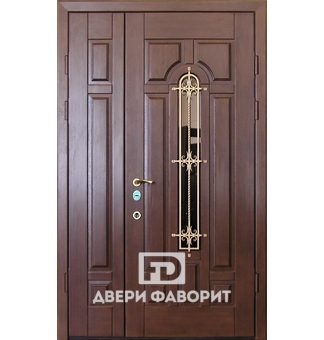 металлическая двустворчатая дверь, отделка массив и МДФ, стеклопакет и ковка